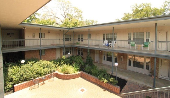 Interior Photo - Enfield Court Apartments
