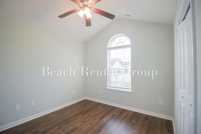 Building Photo - 35 Palmetto Green Dr