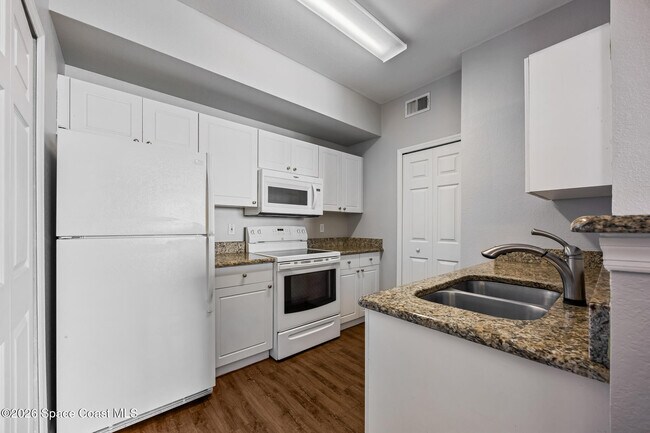 Building Photo - 5673 Star Rush Dr