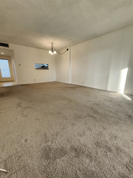 Building Photo - 3341 NW 47th Ter