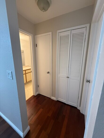 Building Photo - 267 Lighthouse Dr