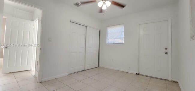 Building Photo - 2781 NW 13th Ct