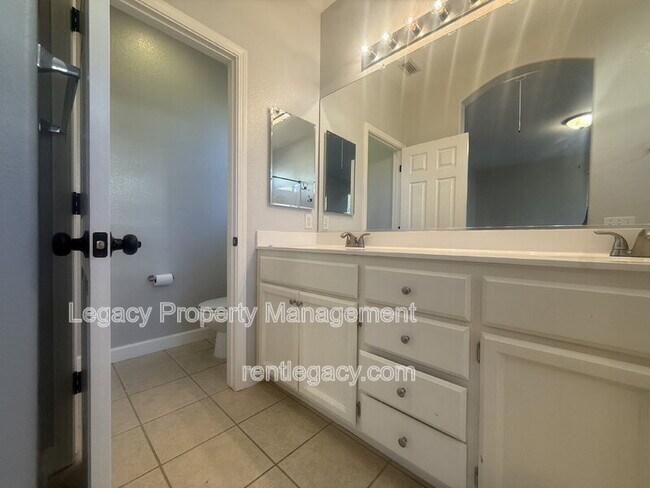 Building Photo - 3108 Tintorera Way
