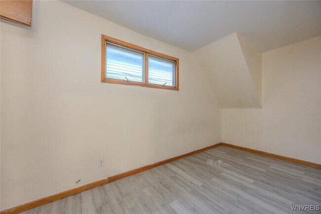 Building Photo - 62 Sweet Ave