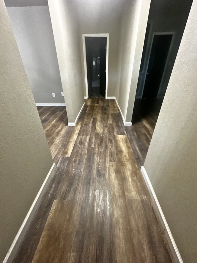 Building Photo - 11161 Soape Rd