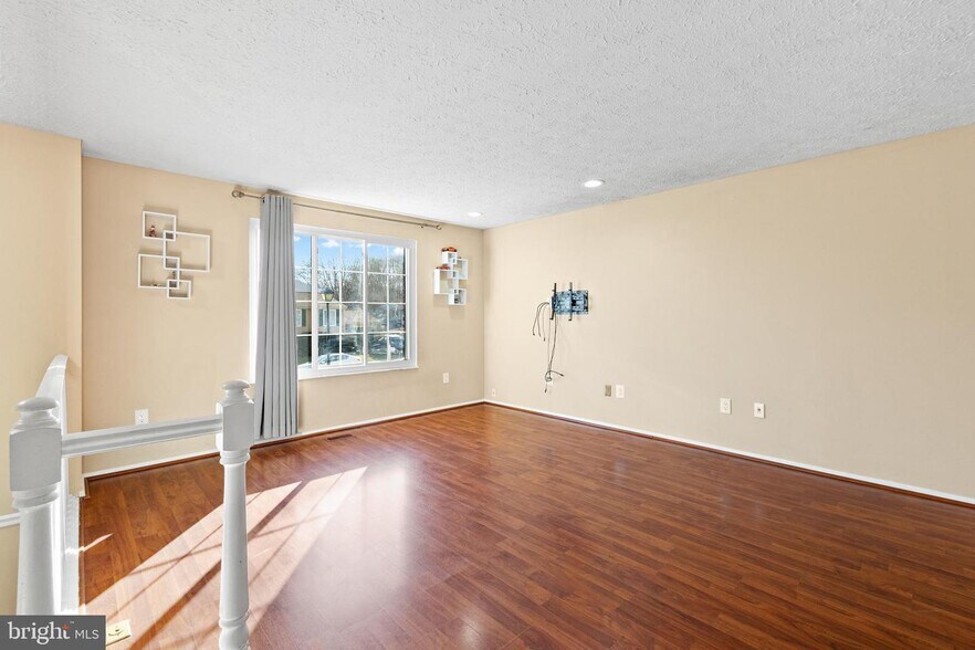 Building Photo - 8469 Rippled Creek Ct