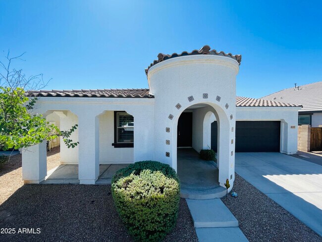 Primary Photo - 22507 E Creosote Dr