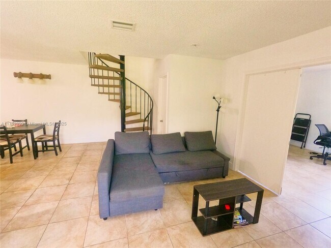 Building Photo - 8540 SW 149th Ave