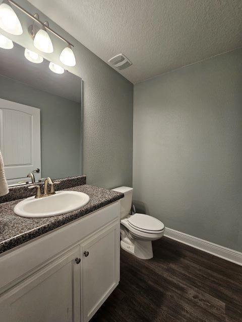 Building Photo - 5787 Dogwood Dr E