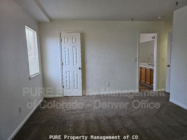 Building Photo - 1298 Braewood Ave