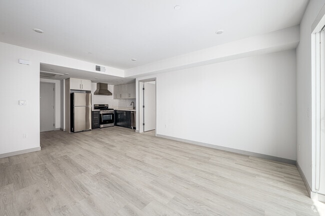 2BR, 2BA - 880SF - Dining Room - 936 S Mariposa Ave