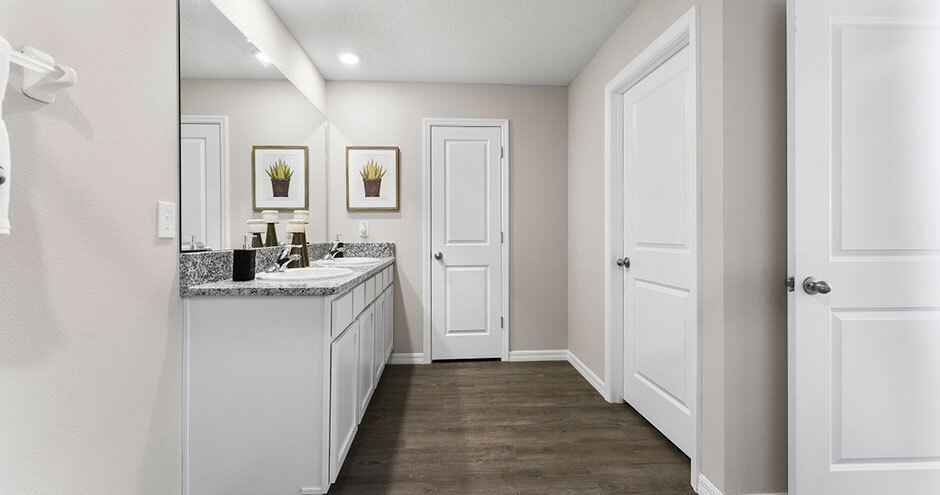 Building Photo - Bayport Place