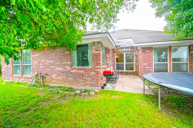 Building Photo - 16302 Ash Point Ln