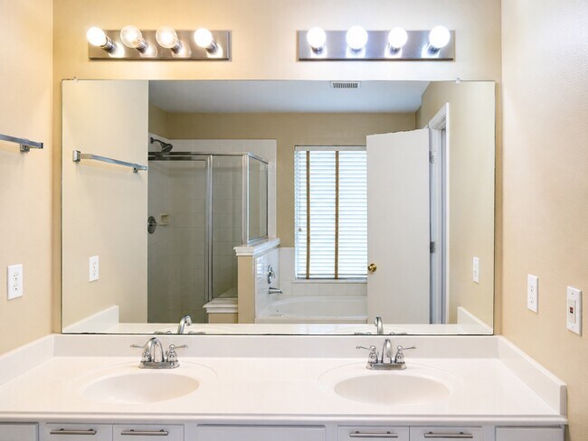Building Photo - 8319 Ballina Ridge Ct