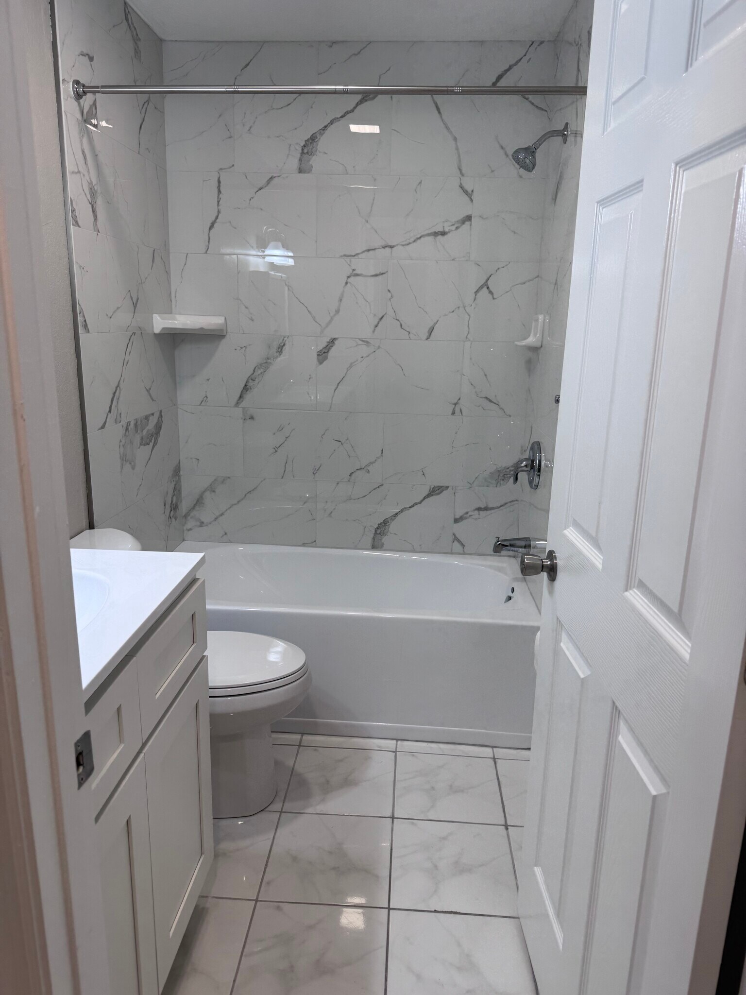 Building Photo - 6326 Providence Cir