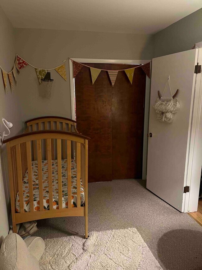 Building Photo - 4128 N Lincoln Ave