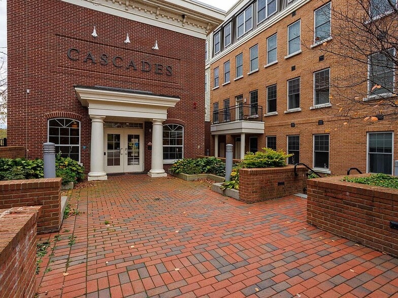 Building Photo - 60 Winooski Falls Way