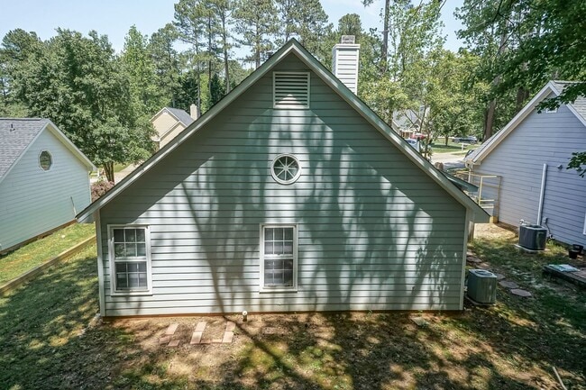 Building Photo - 3 Bedroom Home in the Heart of Cary