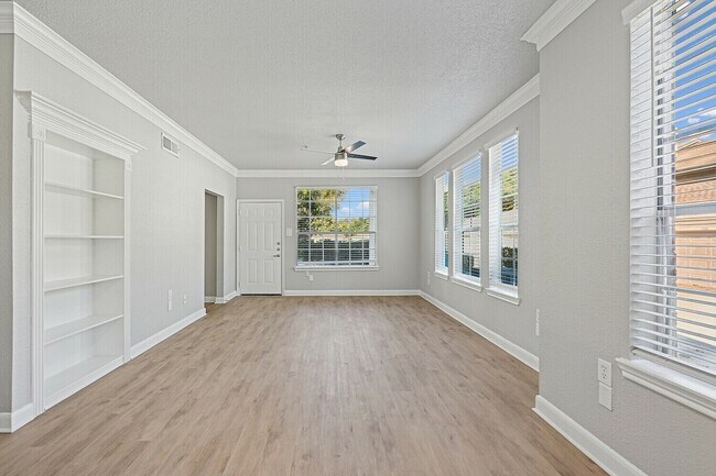 Building Photo - Feels Like a Fresh Start