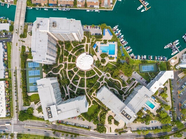 Primary Photo - 600 Three Islands Blvd
