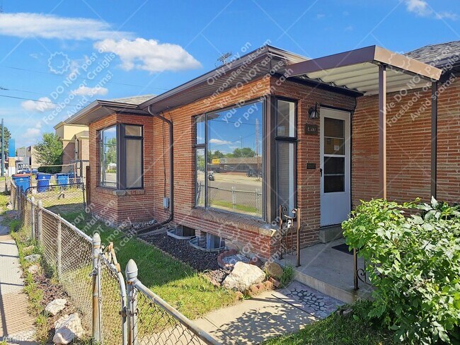 Primary Photo - 2 br, 1 bath Duplex - 4300 S Acoma St