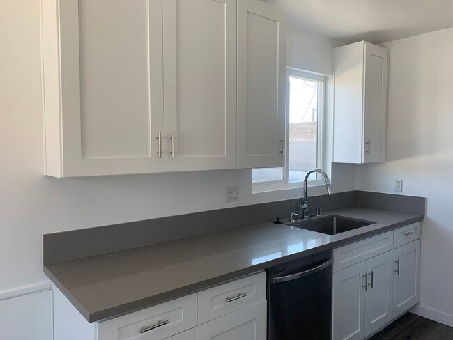 Interior Photo - Tropicana