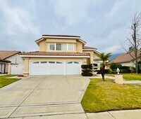 Building Photo - Beautiful 4 Bedroom Single Family Home with Pool and Pool Service Included for Lease in Rancho Cu...