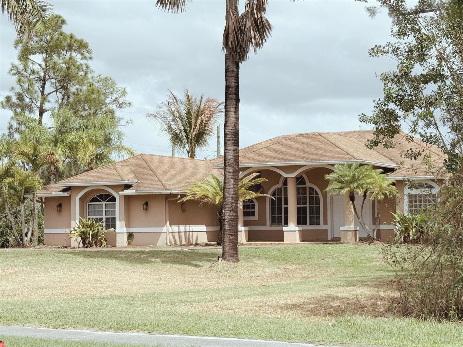 Building Photo - 7534 Coconut Blvd