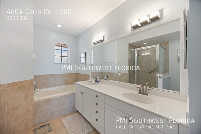 Building Photo - 4604 Club Dr