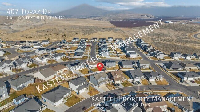 Building Photo - 407 Topaz Dr