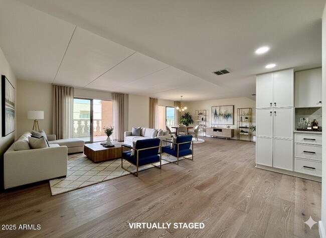 Building Photo - 7930 E Camelback Rd