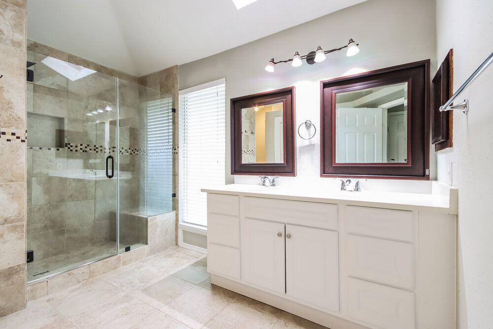 Building Photo - 5207 Village Springs Dr