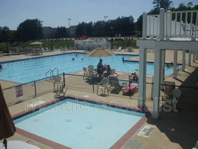 Building Photo - 210 Newberry Ln