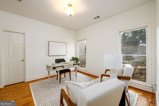 Building Photo - 1560 Oak Park Cove