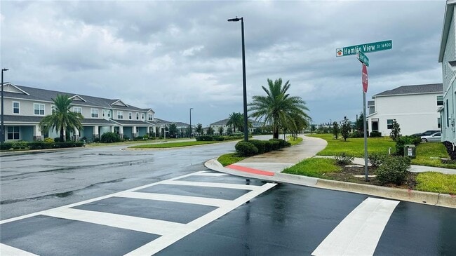 Building Photo - 16450 Hamlin Vw St