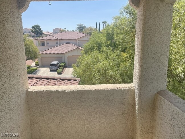 Building Photo - 1136 Scenic Crest Dr