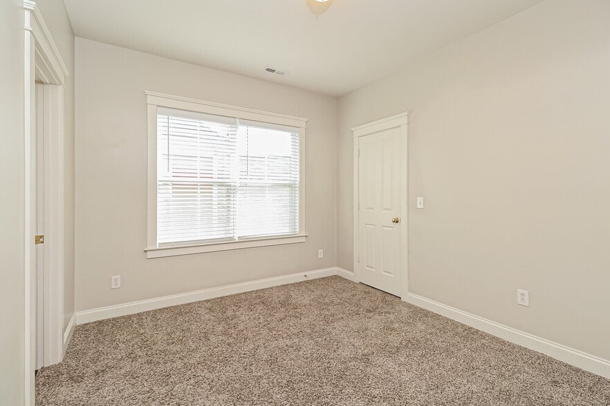 Building Photo - 9819 Grier Springs Ln