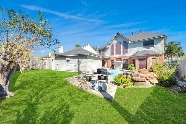 Building Photo - 3010 Ashton Park Dr