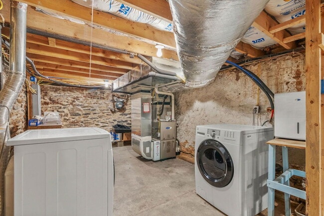 Building Photo - 918 N 26th St