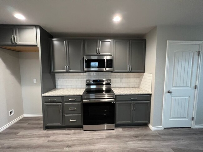 Building Photo - 2834 Melissa Ln