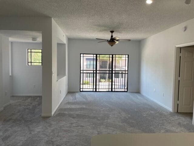 Building Photo - 2804 Sarento Pl