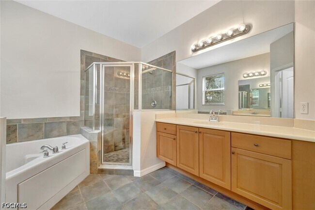 Building Photo - 10245 S Golden Elm Dr