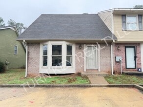 Building Photo - Townhome for Rent in Grayson Valley