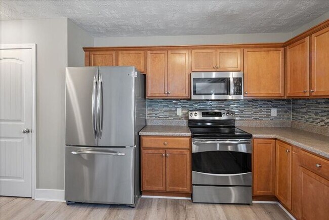 Building Photo - 3 Bedroom 2.5 Bath home in Grays Creek