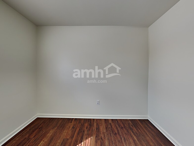 Building Photo - 4 Cherrystone Ct