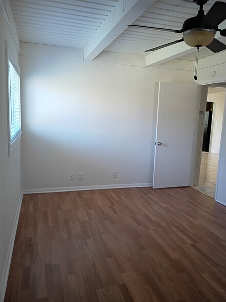Building Photo - 5605 Layton Dr