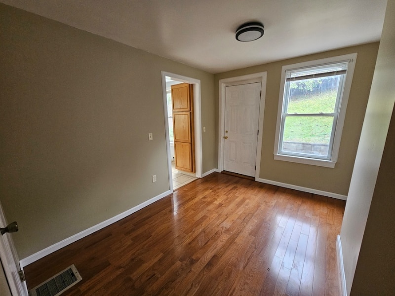 Building Photo - 58 16th St