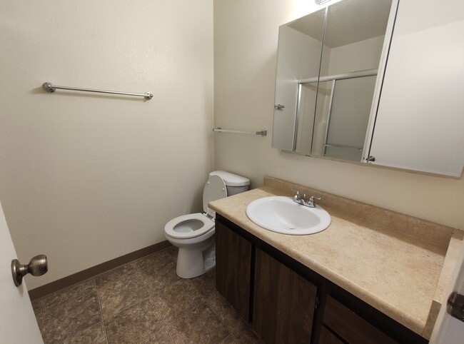 Building Photo - 2070 Bechelli Ln