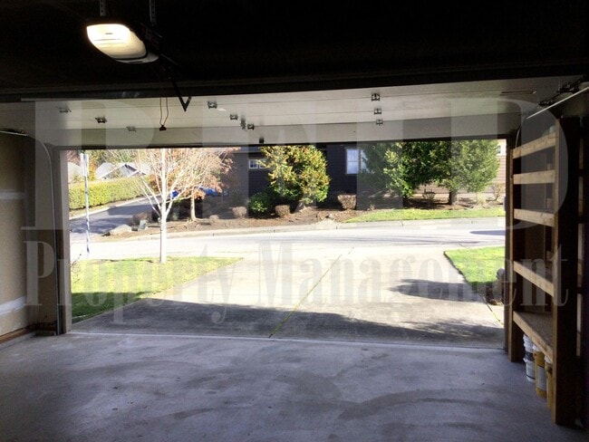 Building Photo - Mountain Views - 3 Bedroom Poulsbo Rambler