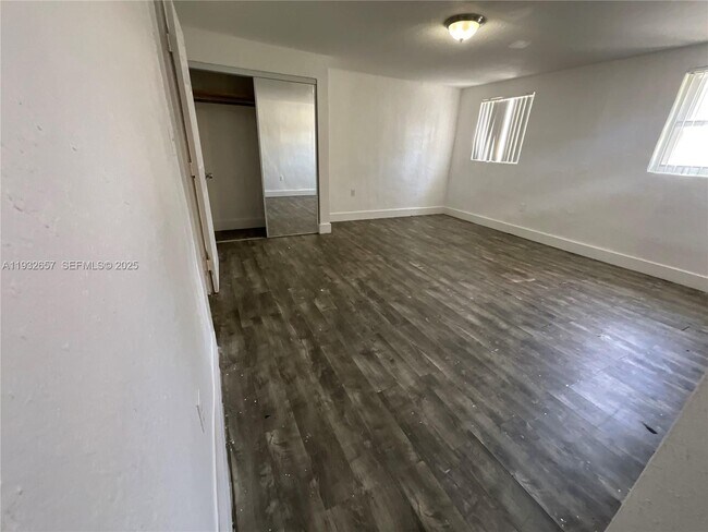 Building Photo - 1064 NW 103rd St